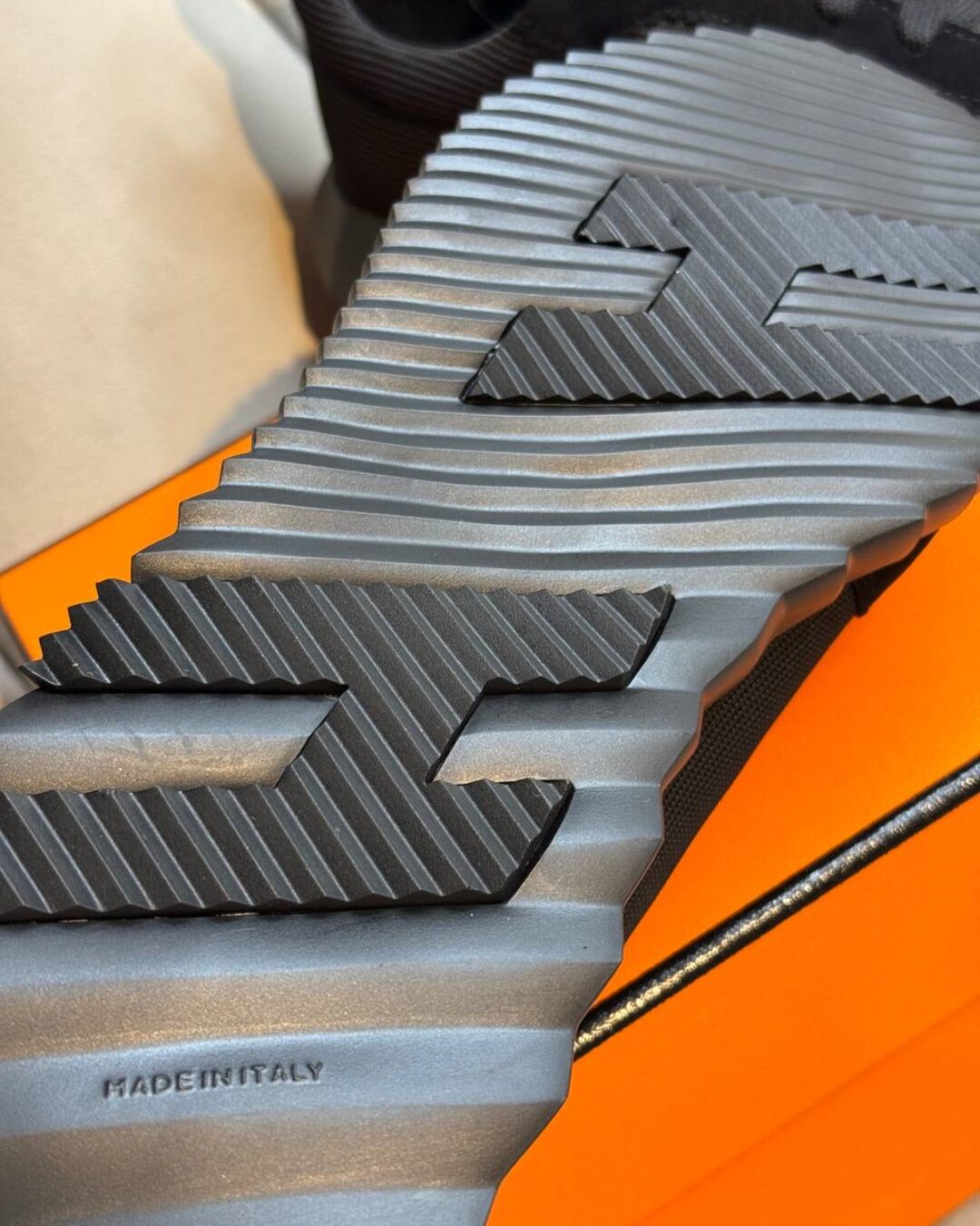 Кроссовки Hermes — изображение 5