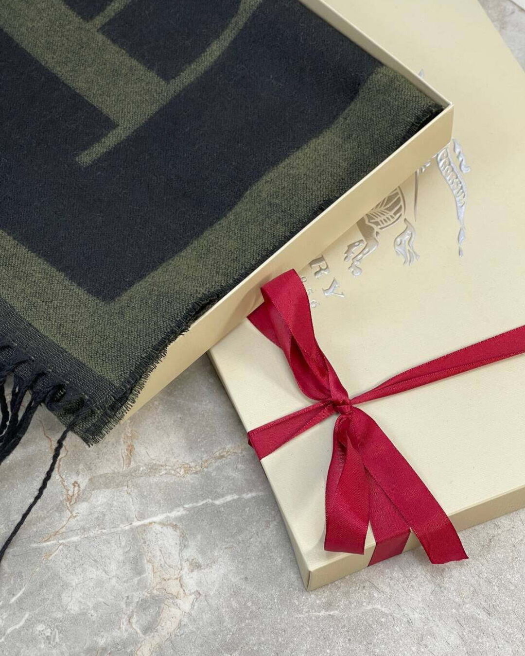 Шарф Burberry — изображение 2