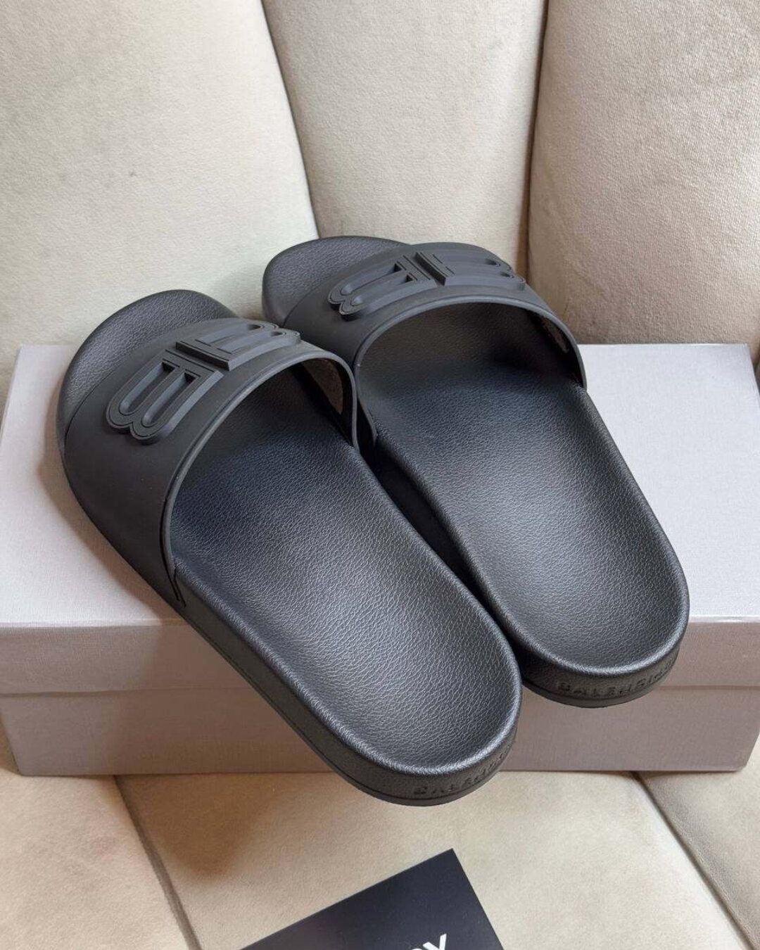 Тапки Balenciaga — изображение 2