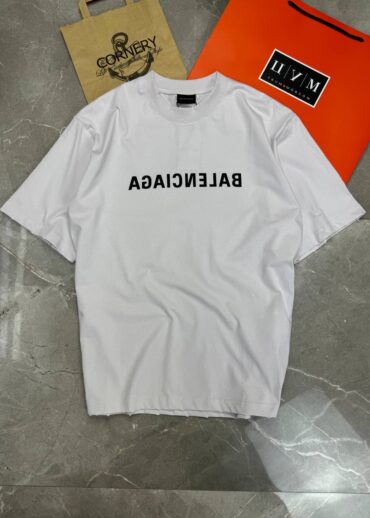 Футболка Balenciaga