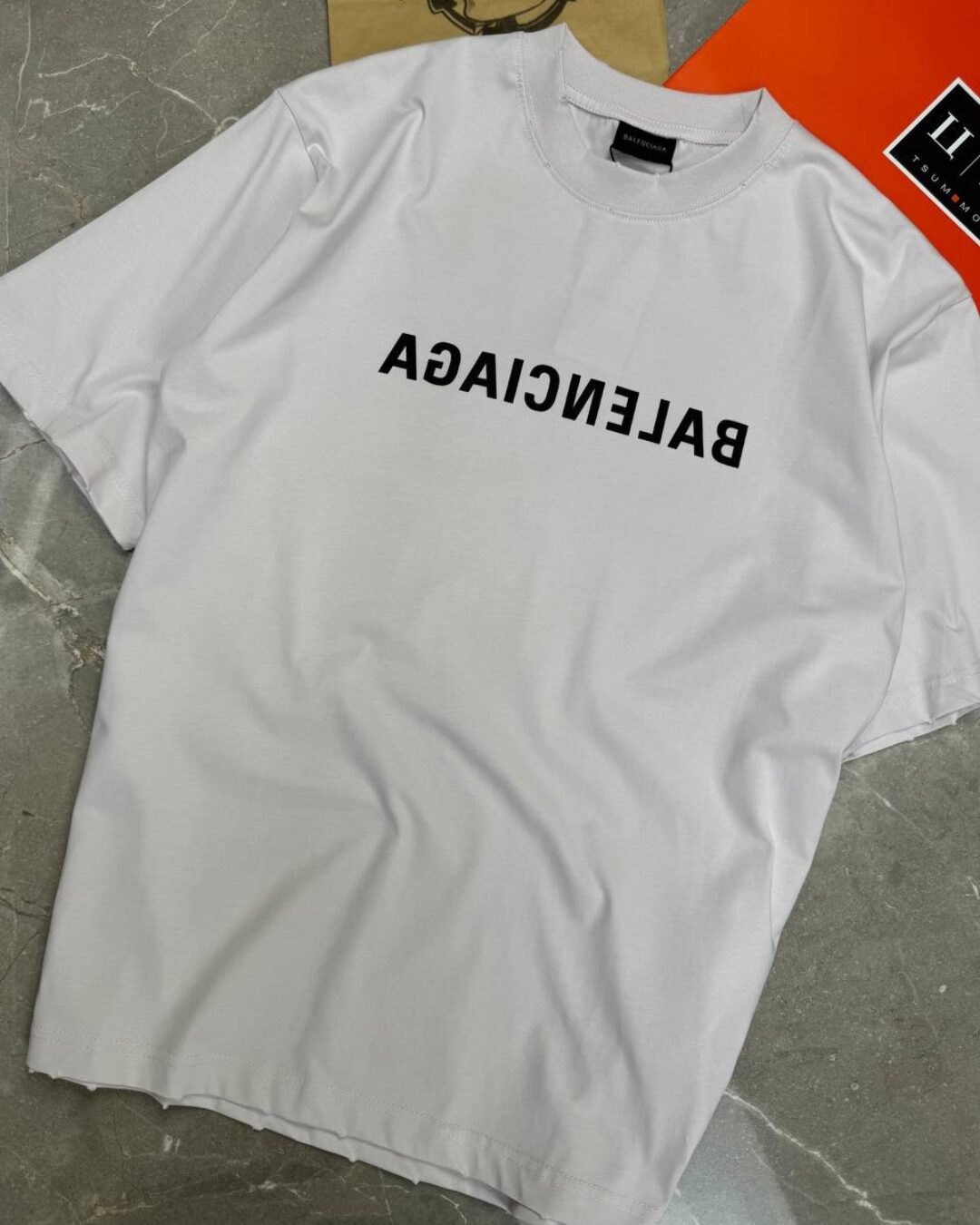 Футболка Balenciaga — изображение 5