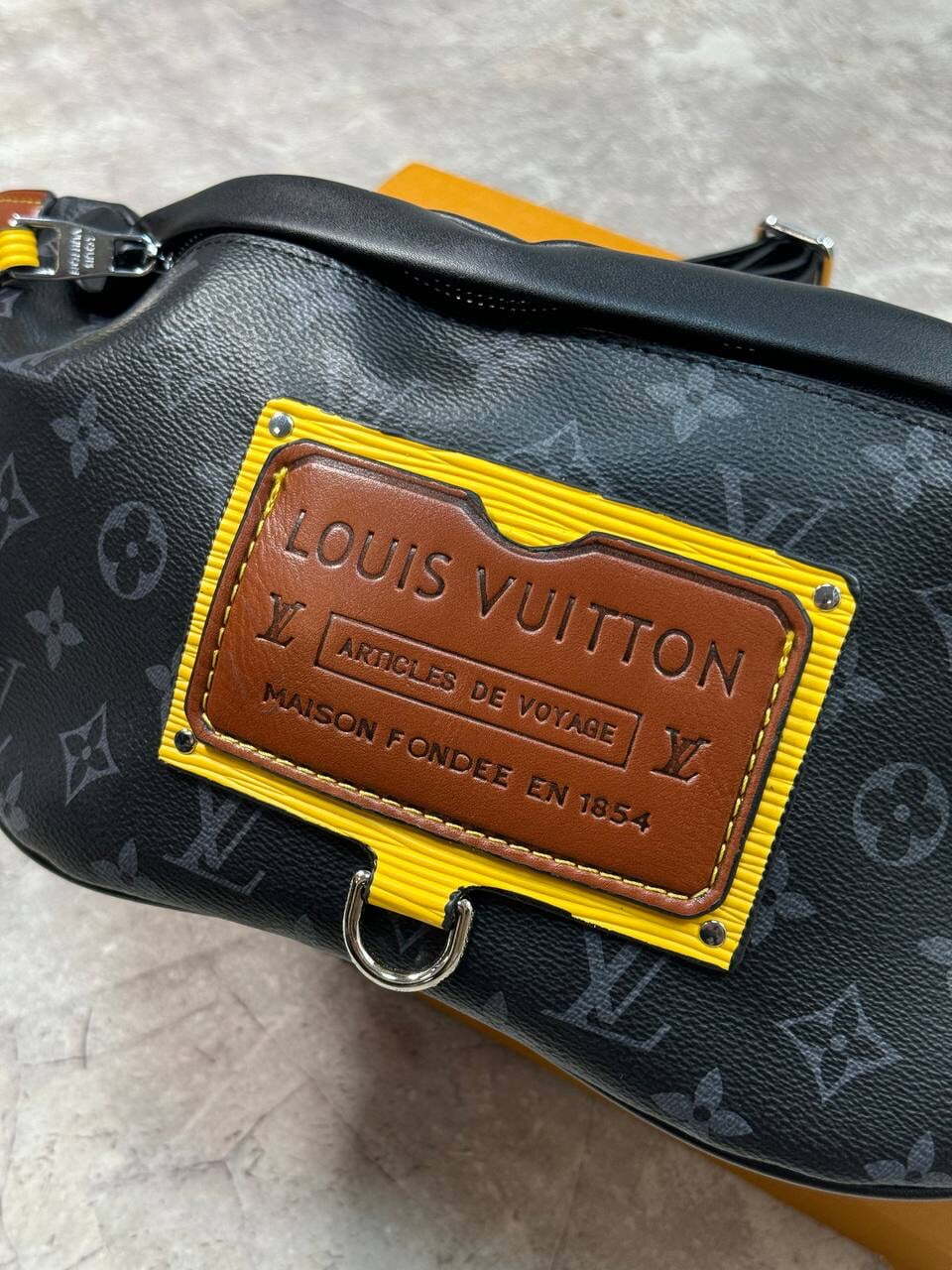 Сумка Louis Vuitton Discovery — фото 2