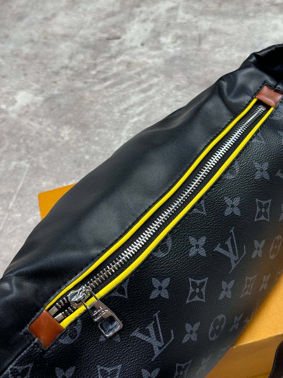 Сумка Louis Vuitton Discovery — фото 5