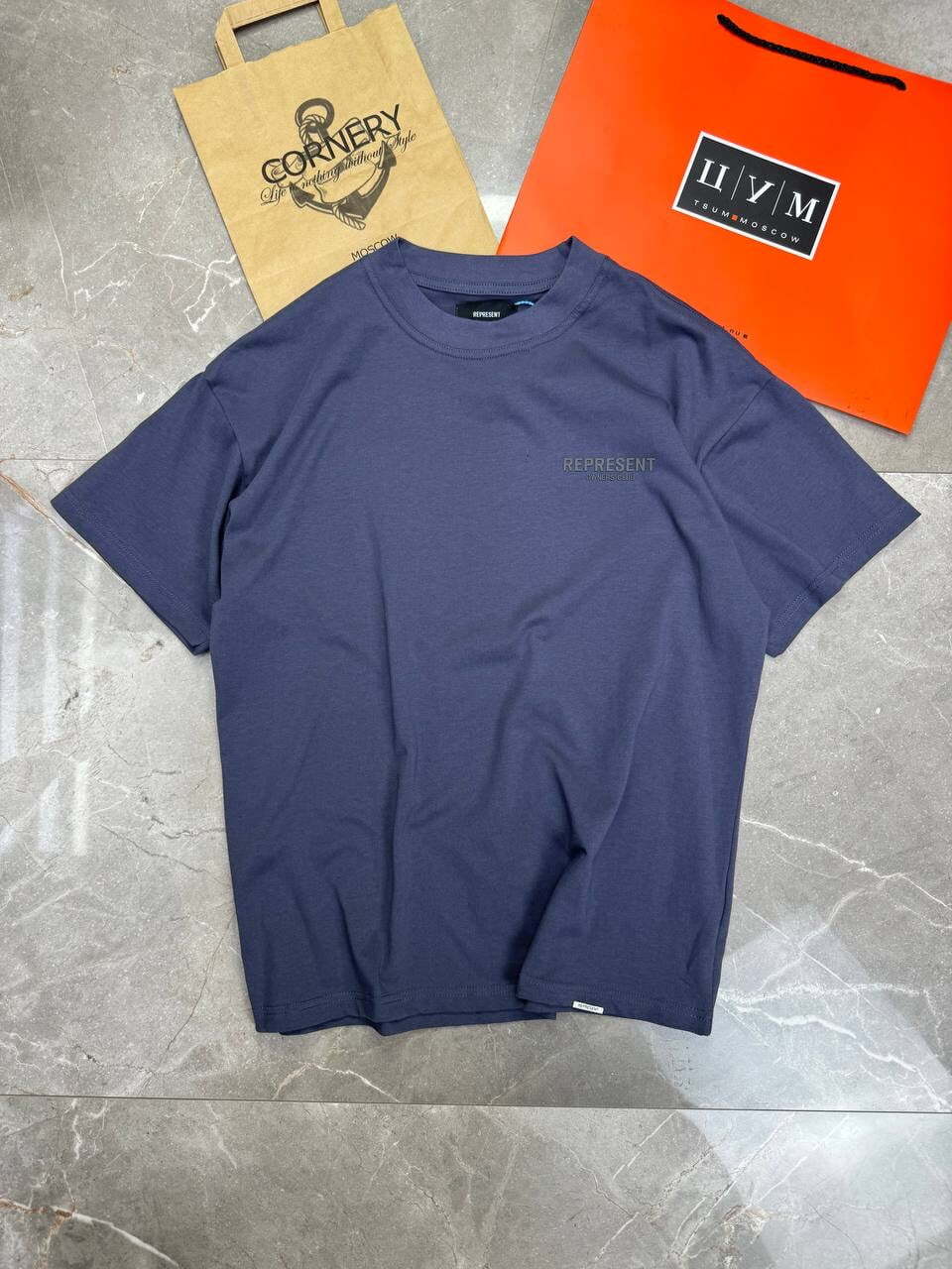 Футболка Represent