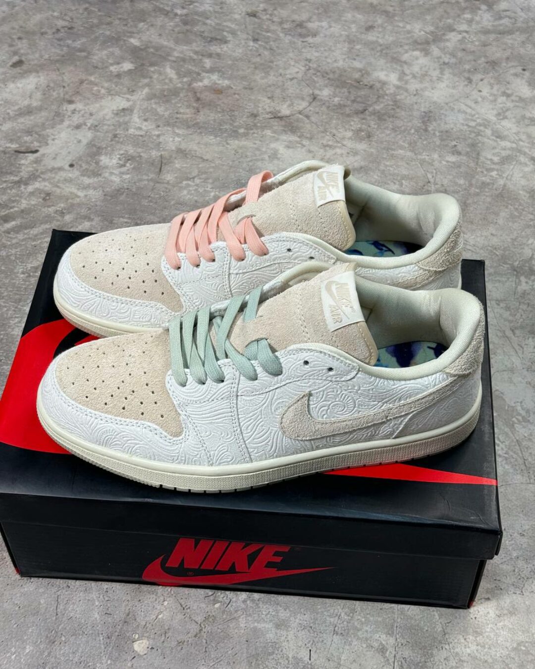Кеды Air Jordan Give Them Flowers — изображение 4