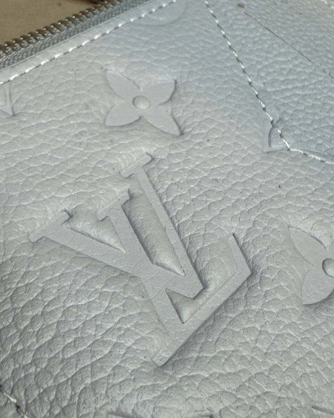 Картхолдер Louis Vuitton — изображение 6