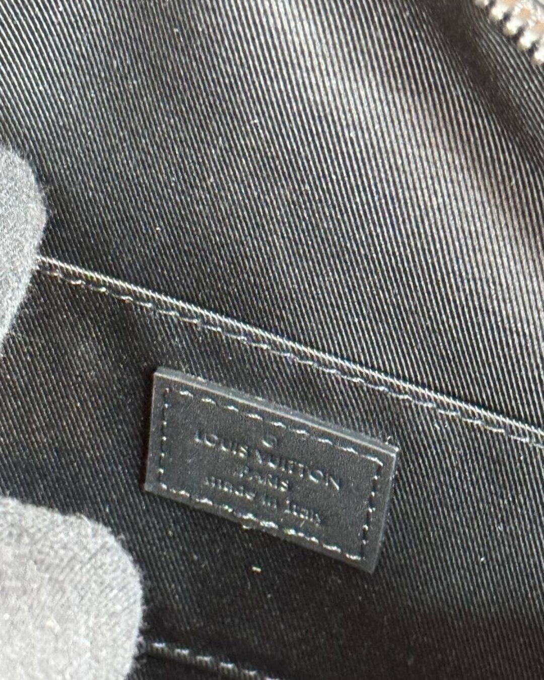 Сумка Louis Vuitton Moon Crossbody — изображение 9