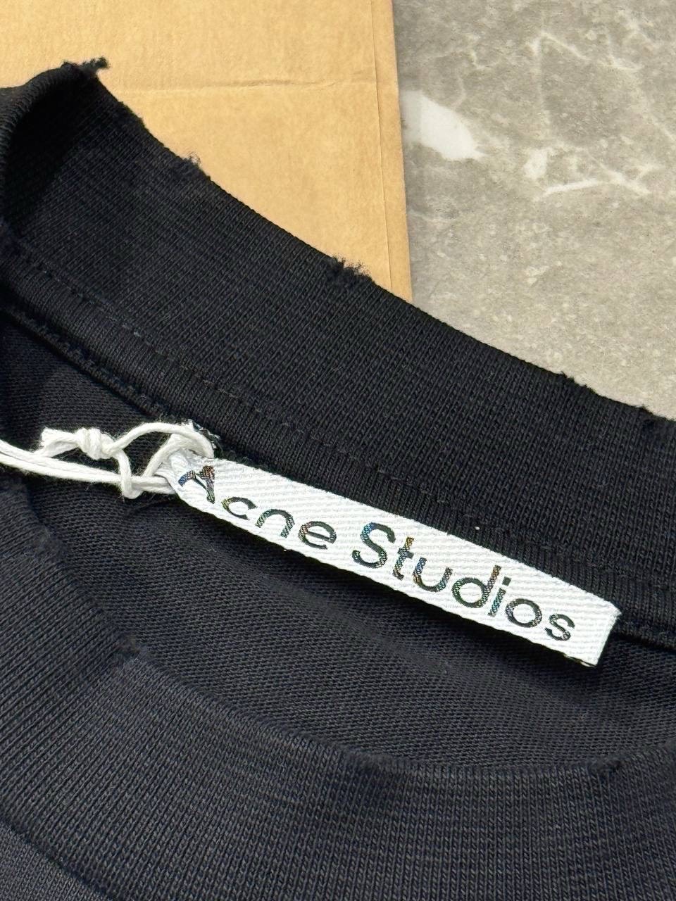 Футболка Acne Studios — фото 7