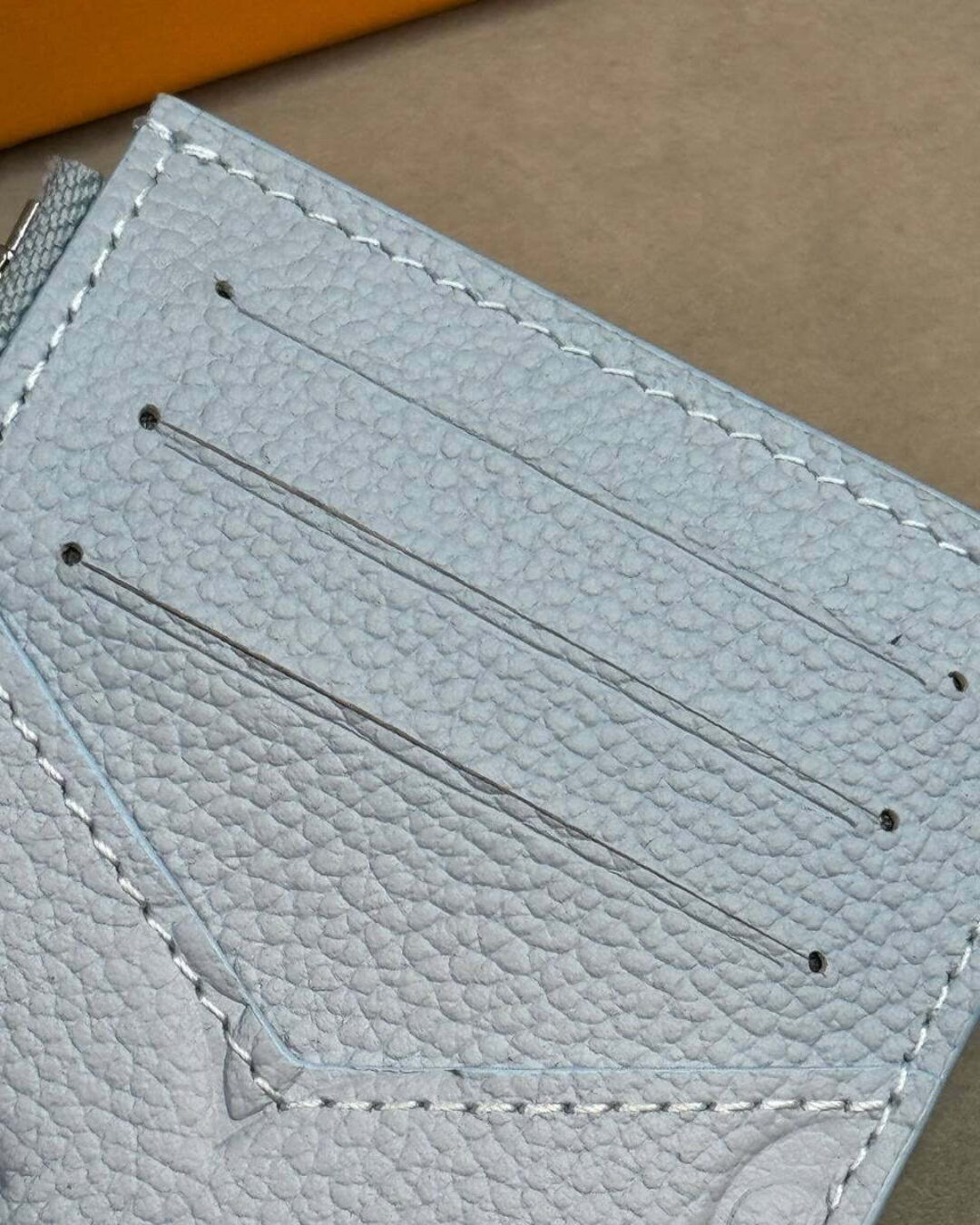 Картхолдер Louis Vuitton — изображение 9