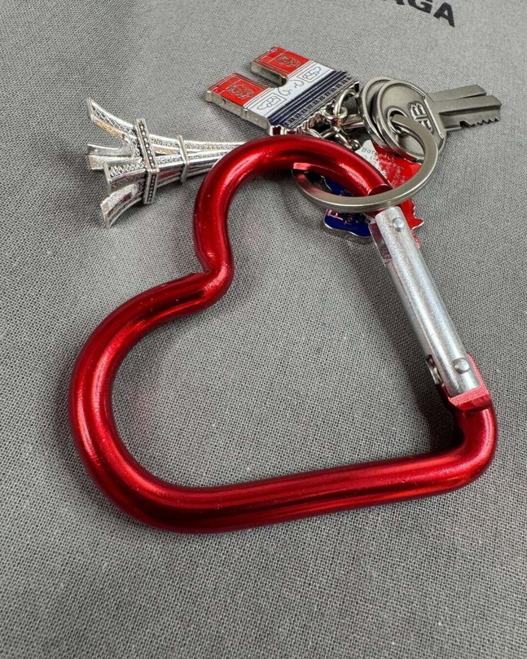 Брелок Balenciaga — изображение 7