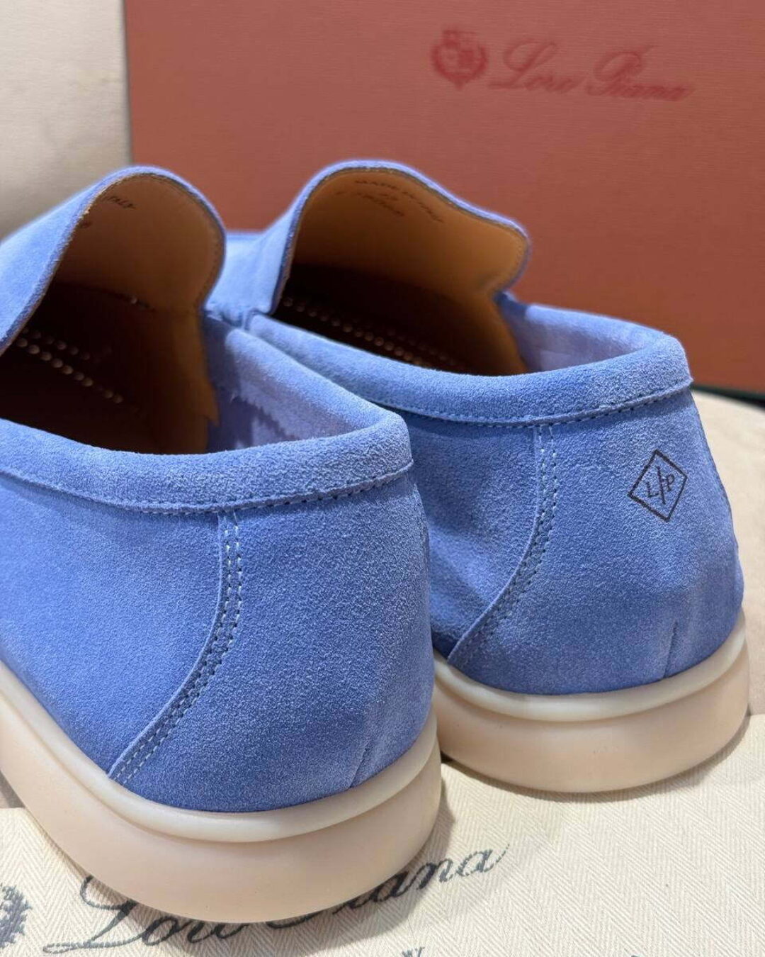 Лоферы Loro Piana Sky Blue — изображение 3