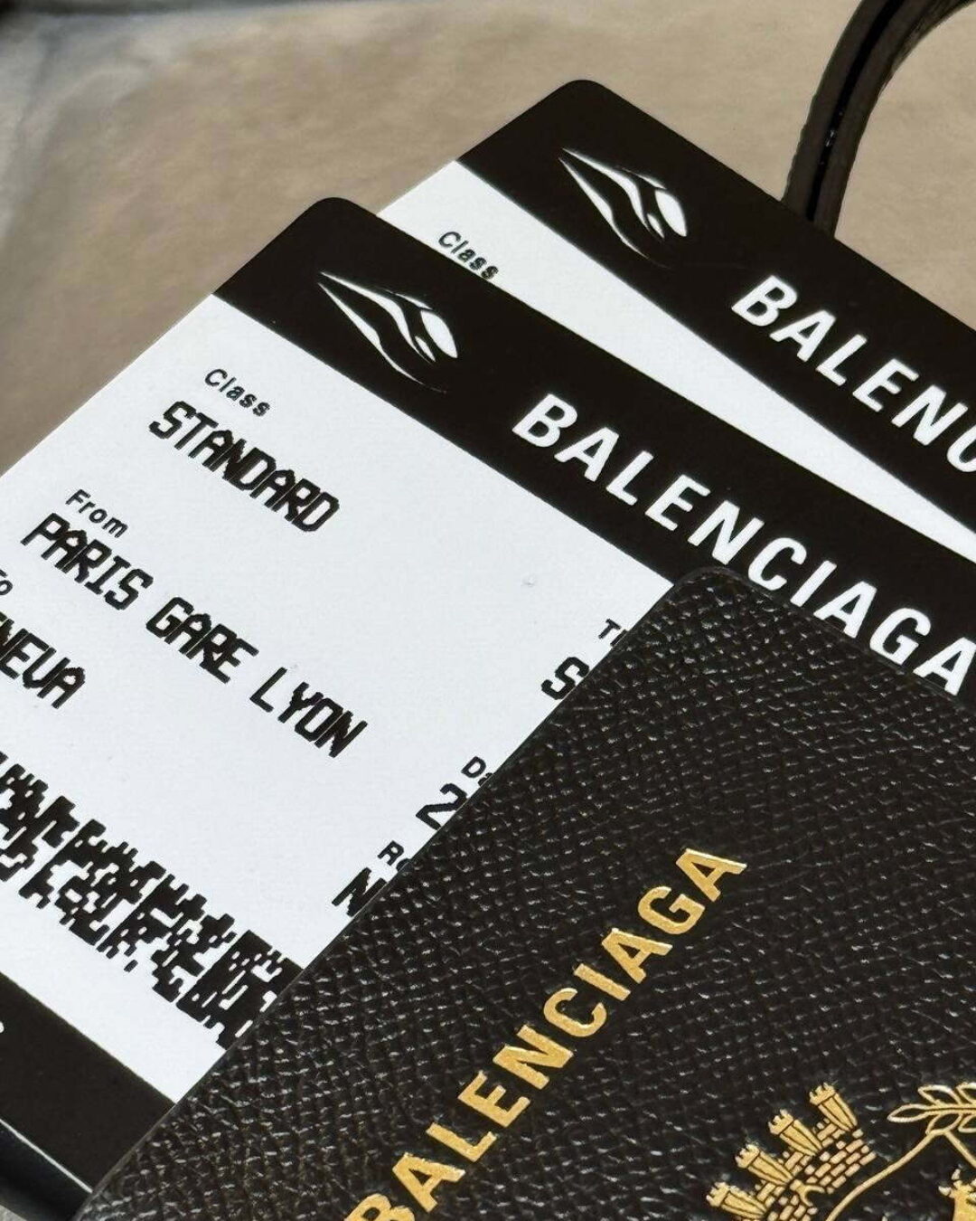 Клатч Balenciaga — изображение 3