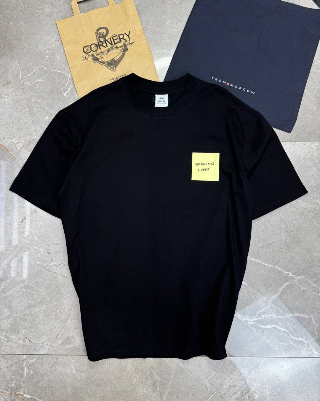 Футболка Vetements