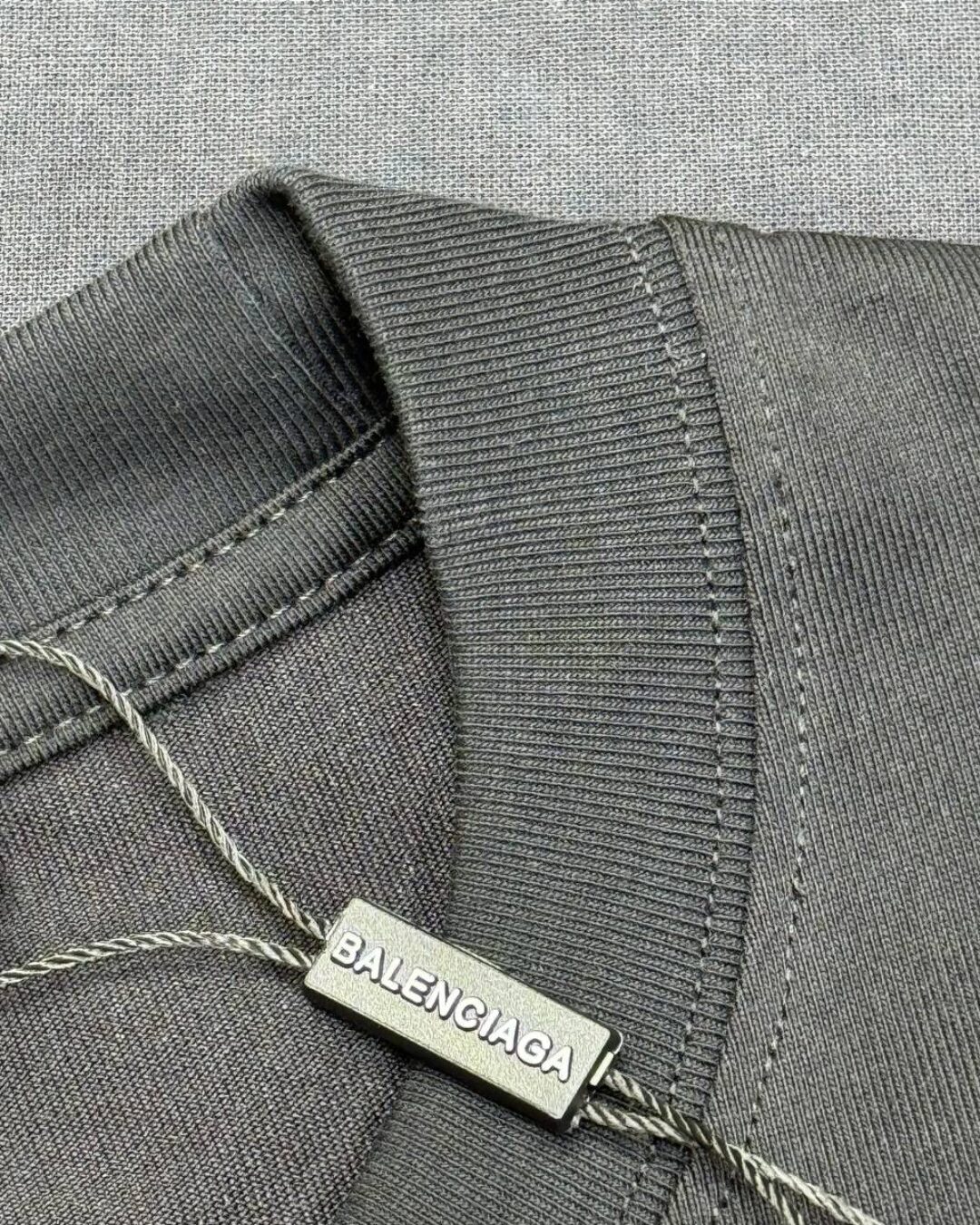 Футболка Balenciaga x Under Armour — изображение 8