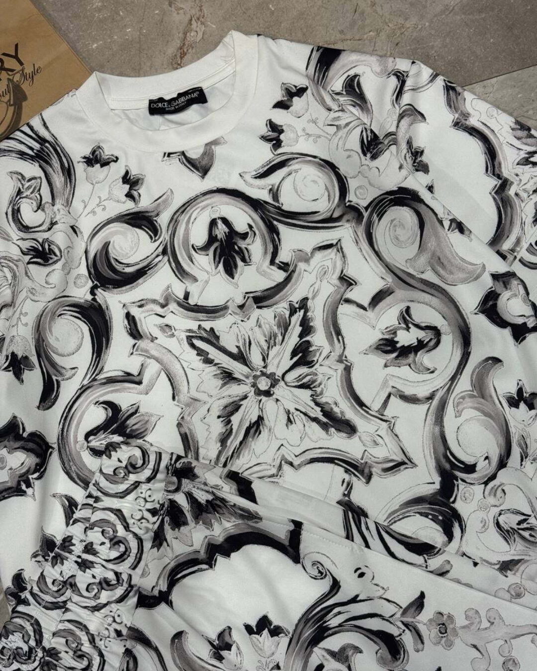 Костюм Dolce & Gabbana — изображение 7