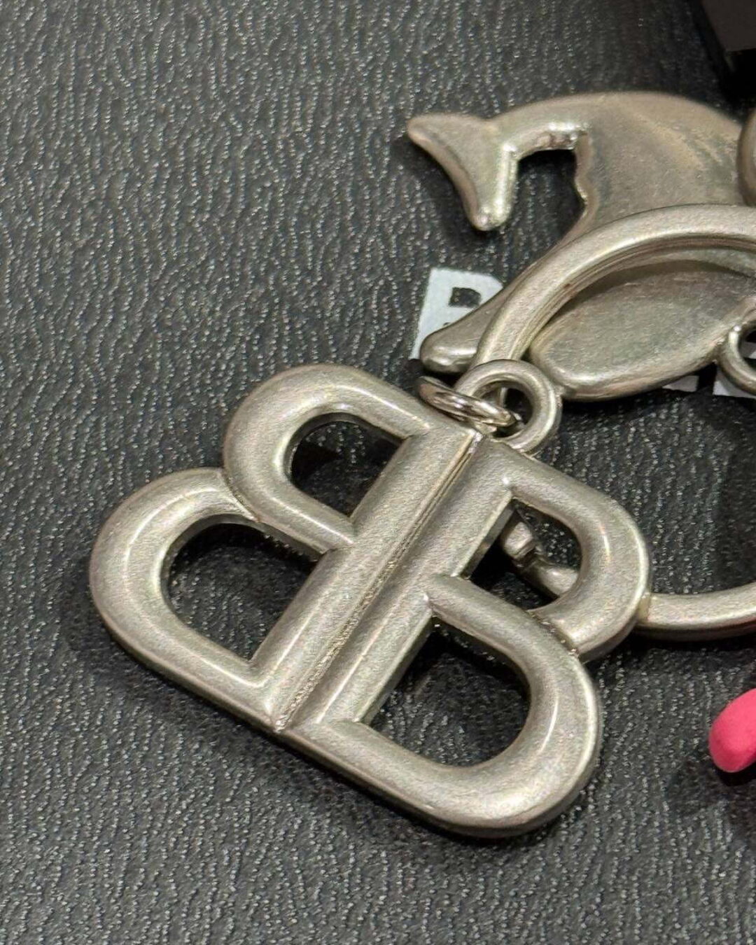 Брелок Balenciaga — изображение 4