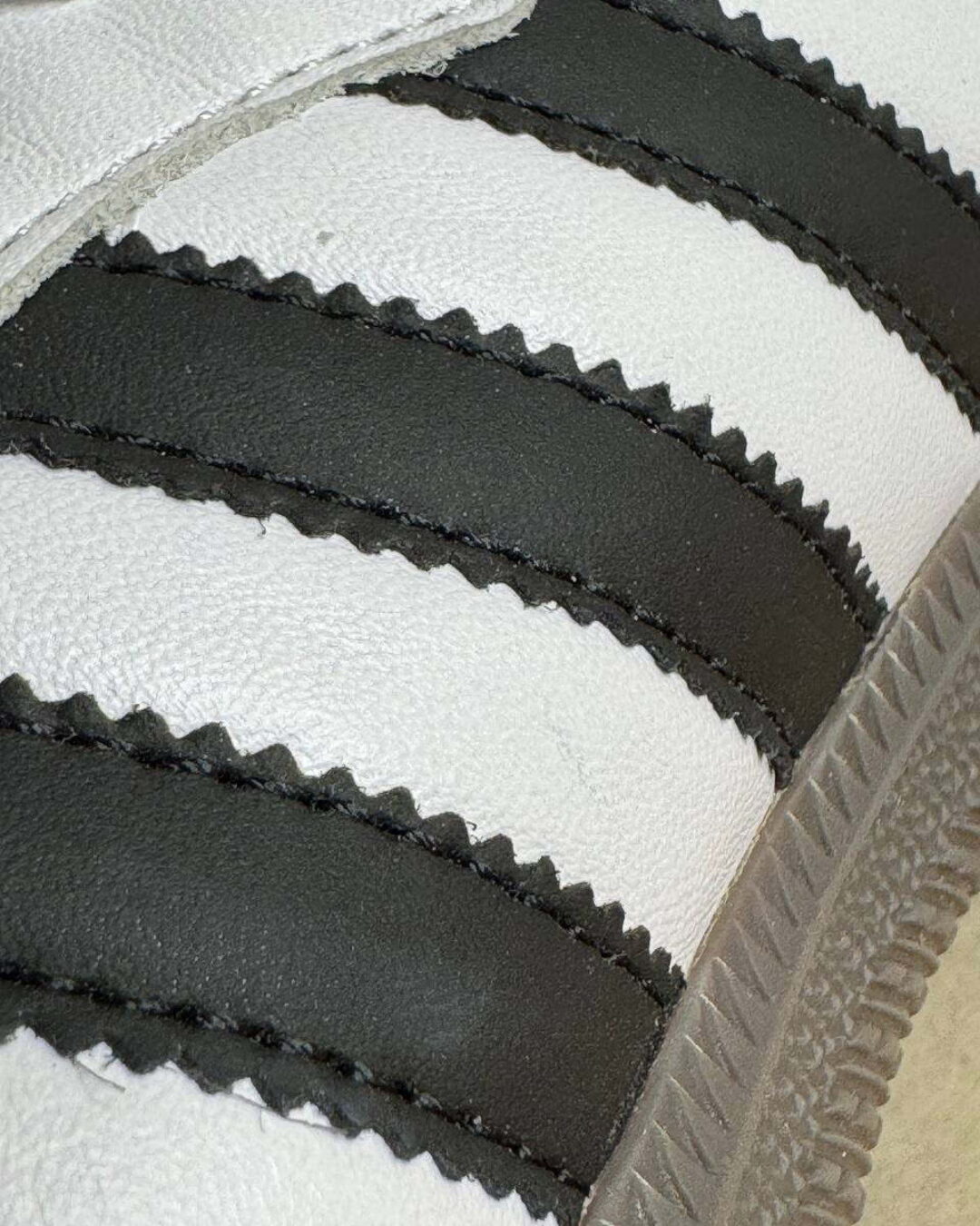 Кроссовки Adidas Samba OG White Black Gum — изображение 5