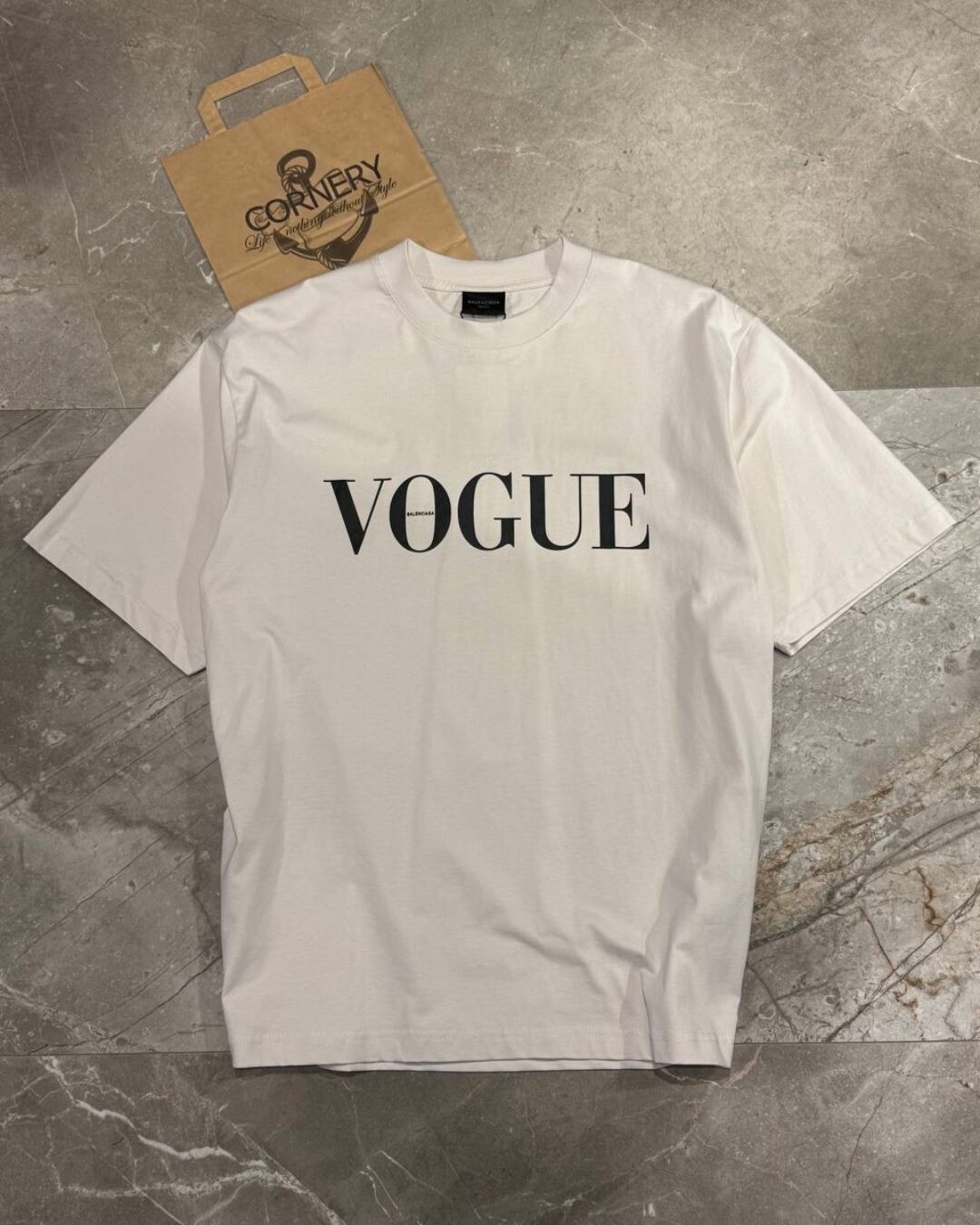 Футболка Balenciaga