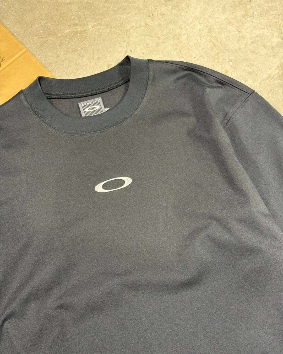 Футболка Oakley — изображение 3