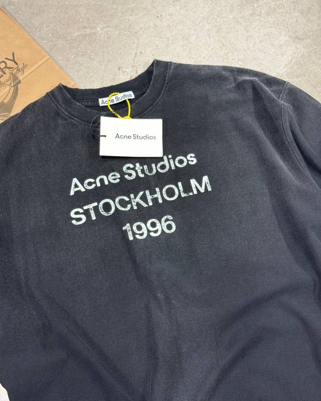 Футболка Acne Studios — изображение 3