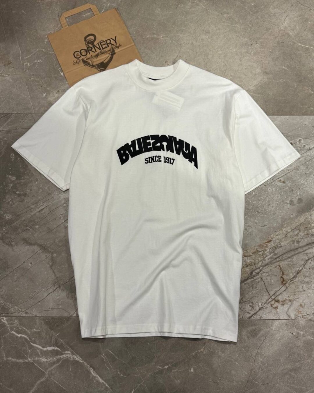 Футболка Balenciaga — изображение 6