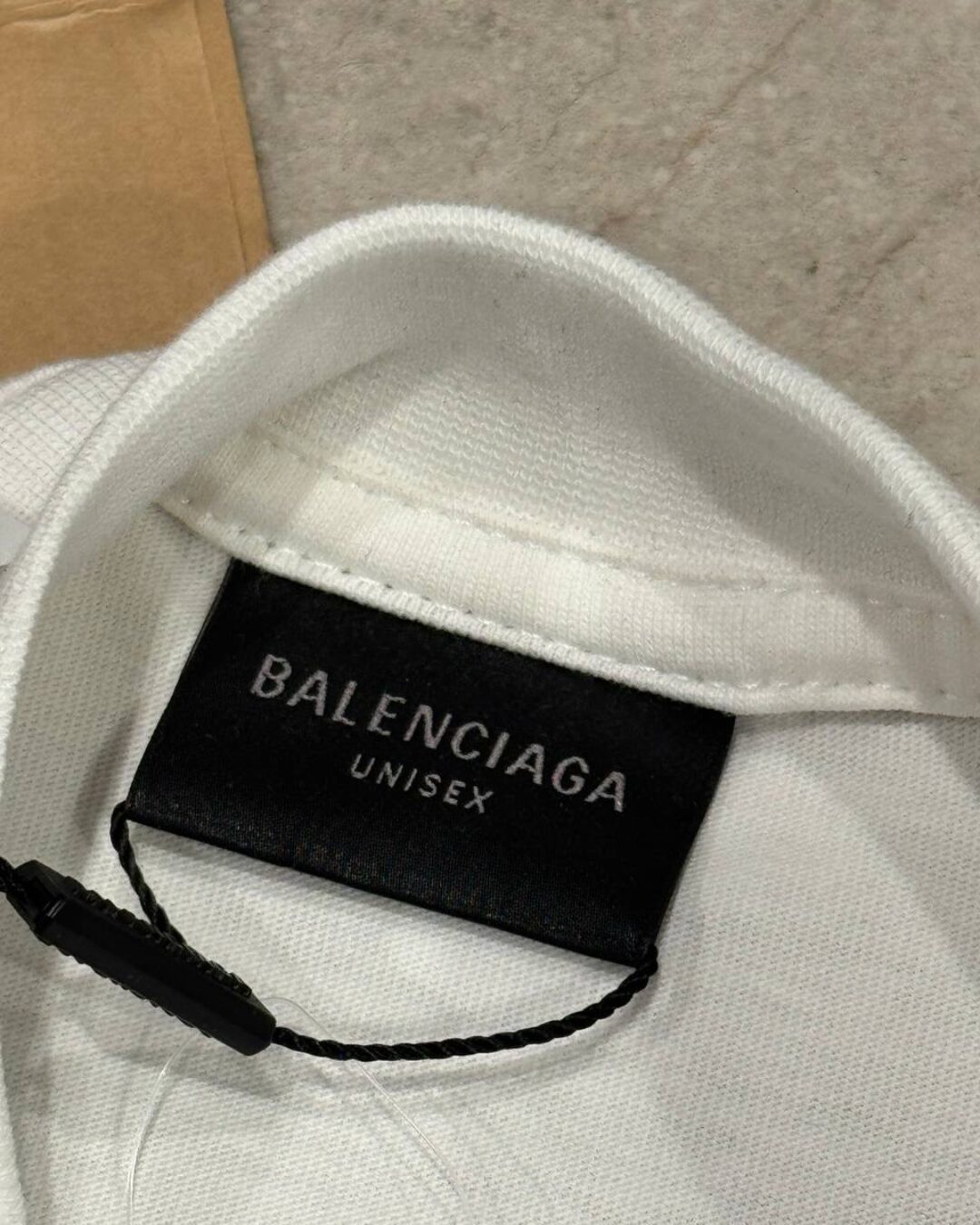 Футболка Balenciaga — изображение 10