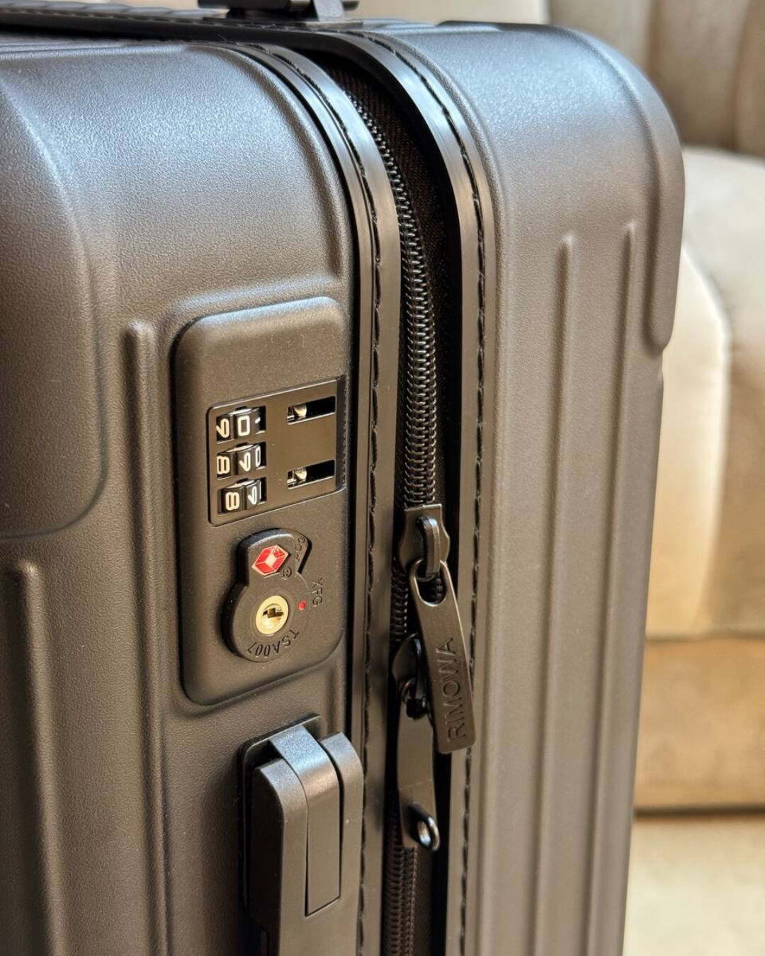 Чемодан Rimowa — изображение 4