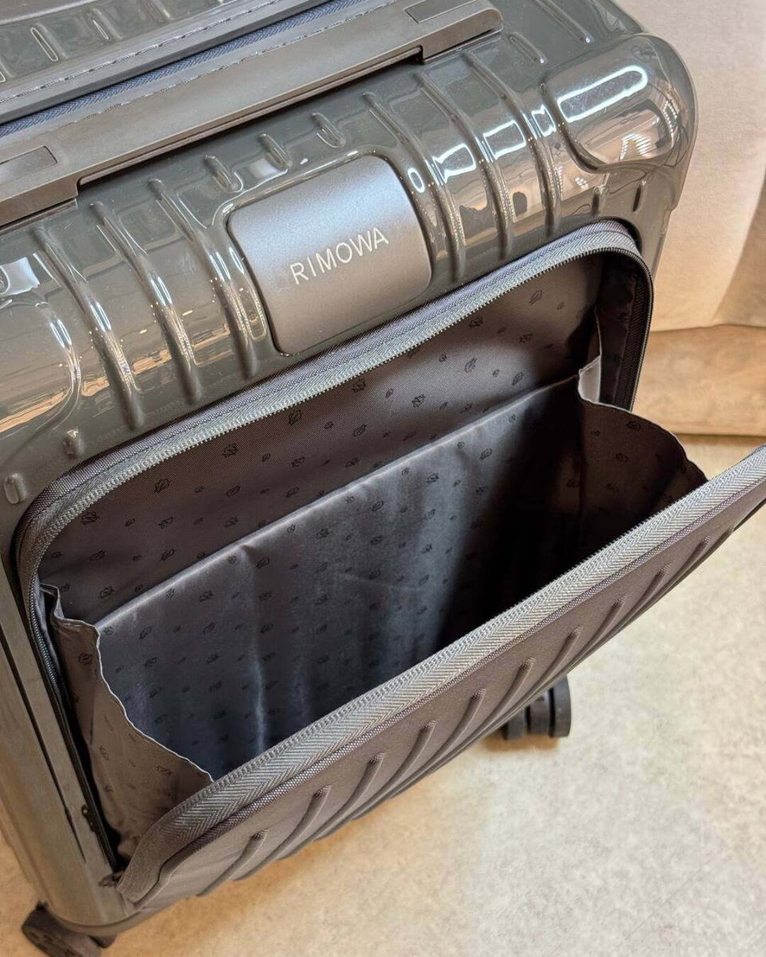 Чемодан Rimowa — изображение 7