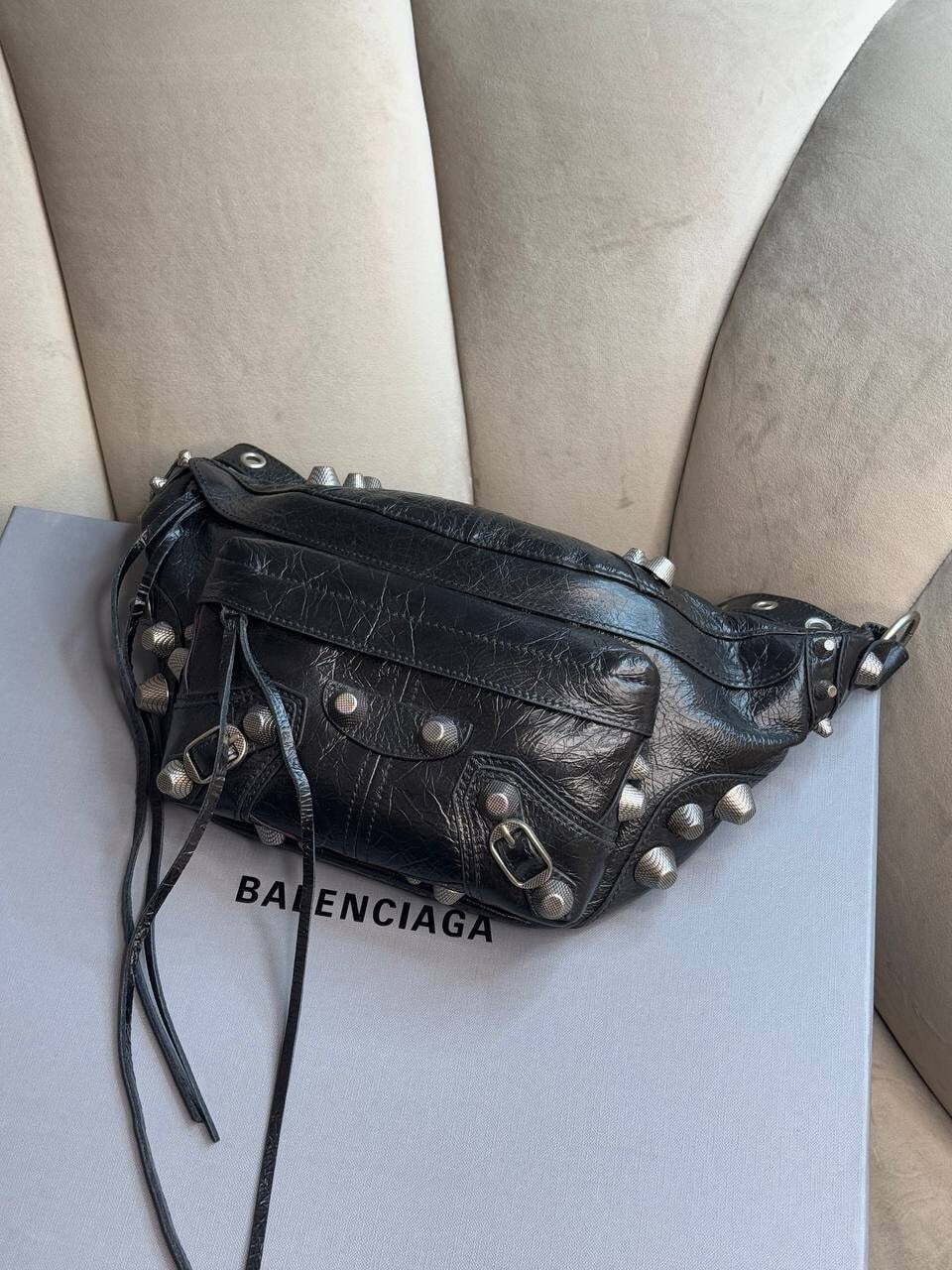 Сумка Balenciaga Le Cagole