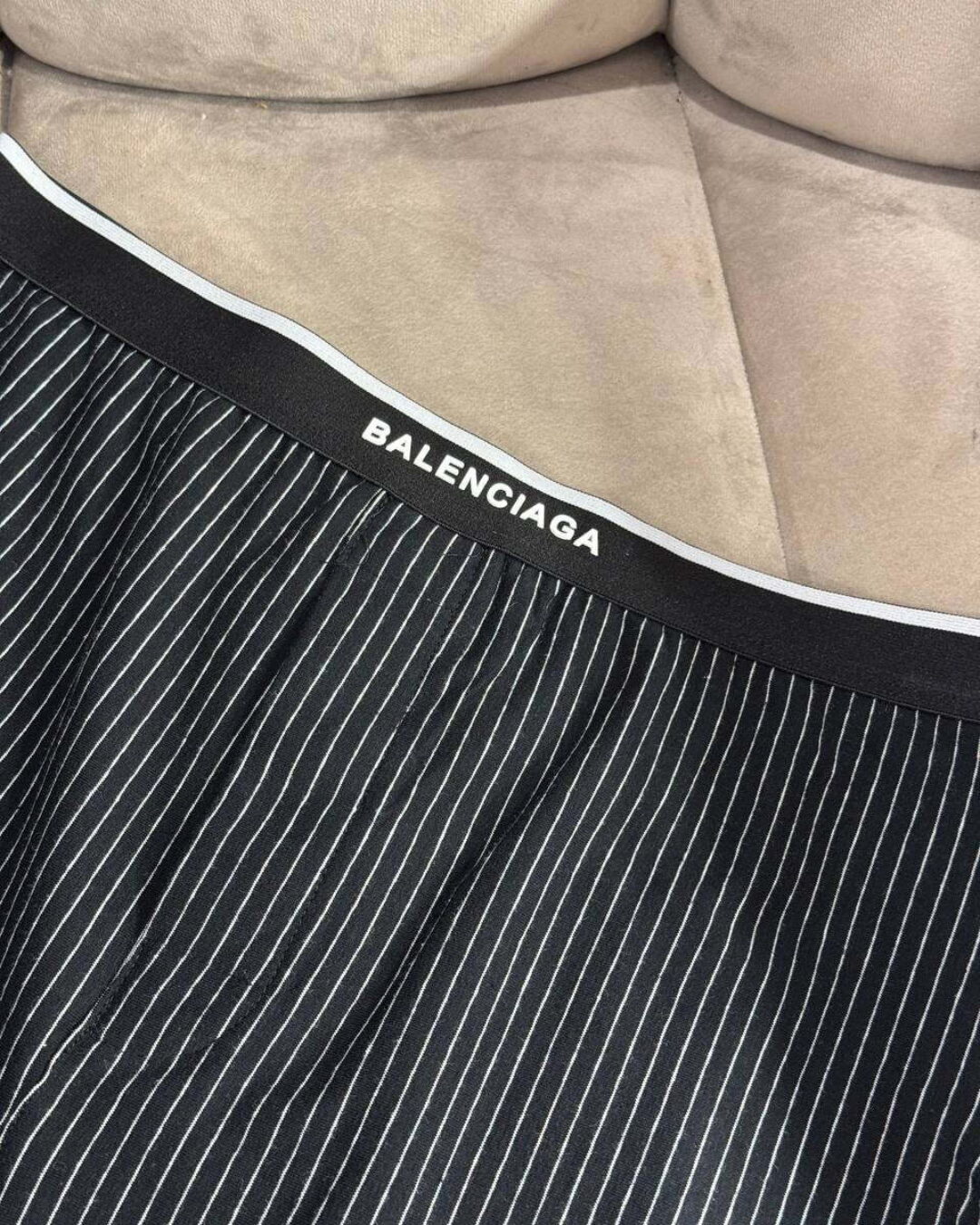 Трусы Balenciaga — изображение 2