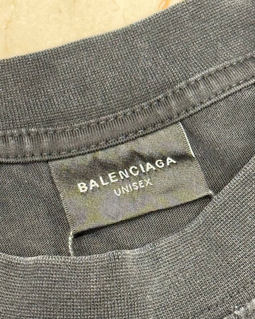 Футболка Balenciaga — изображение 9