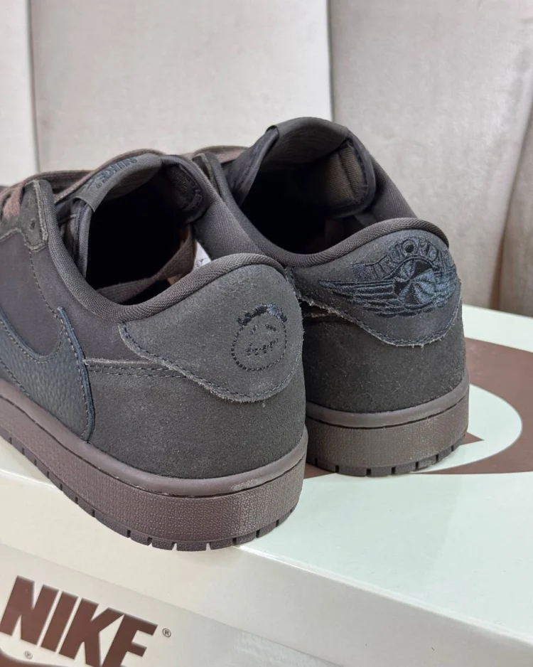 Кеды Nike Travis Scott x Air Jordan 1 Velvet Brown — фото 4