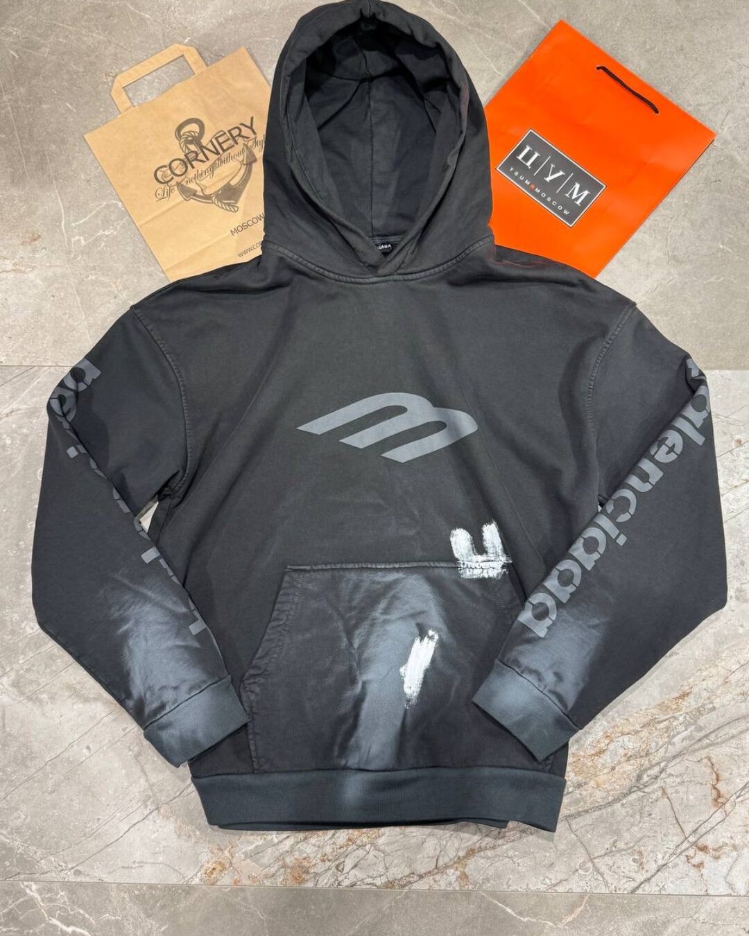Худи Balenciaga