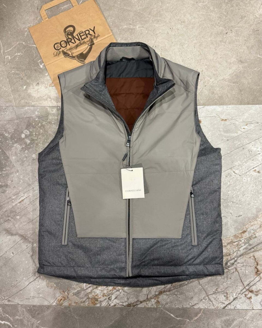 Жилет Corneliani — изображение 3