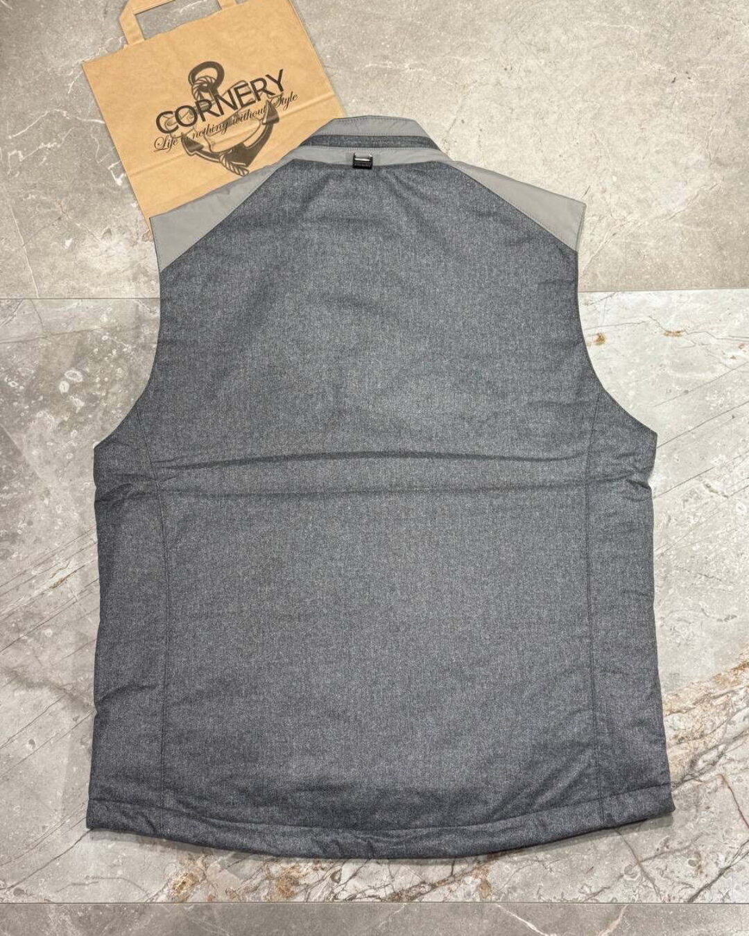 Жилет Corneliani — изображение 4