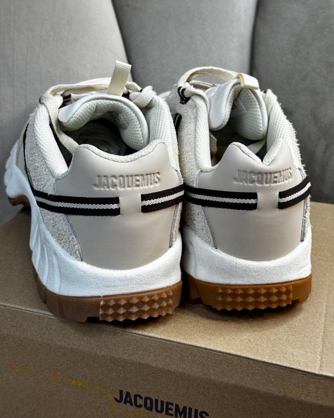 Кроссовки Nike Air Humara LX x Jacquemus — изображение 3
