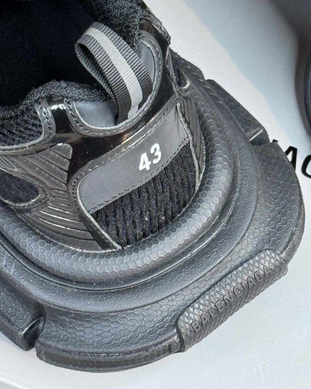 Кроссовки Balenciaga 3XL Sneaker Triple Black — изображение 6