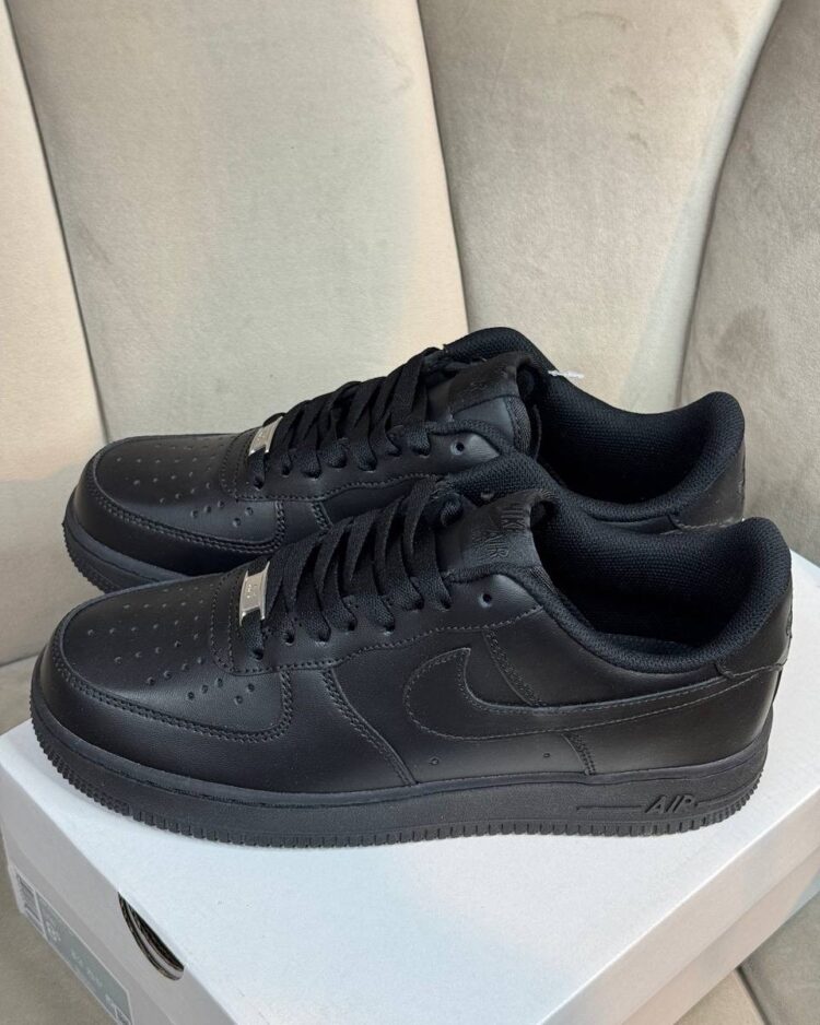Кроссовки Nike Air Force 1 Low Triple Black — фото 3