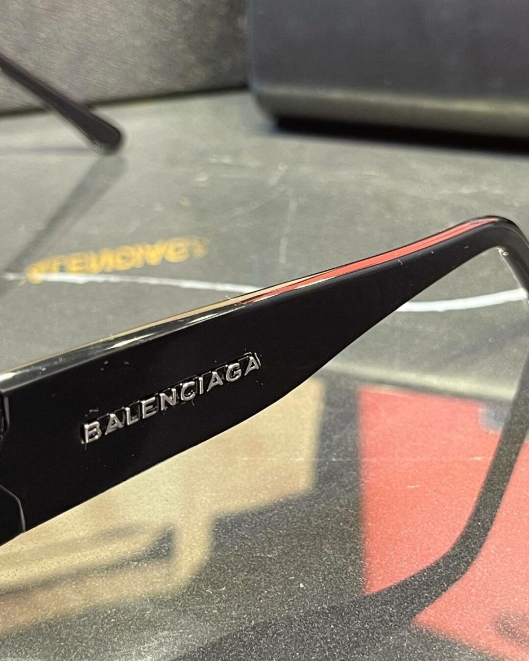 Очки Balenciaga — изображение 7