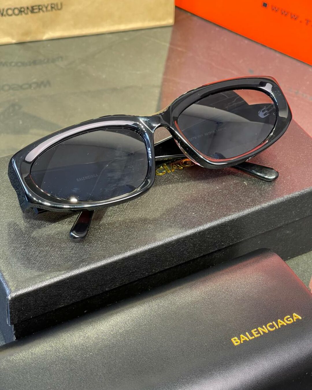 Очки Balenciaga — изображение 2