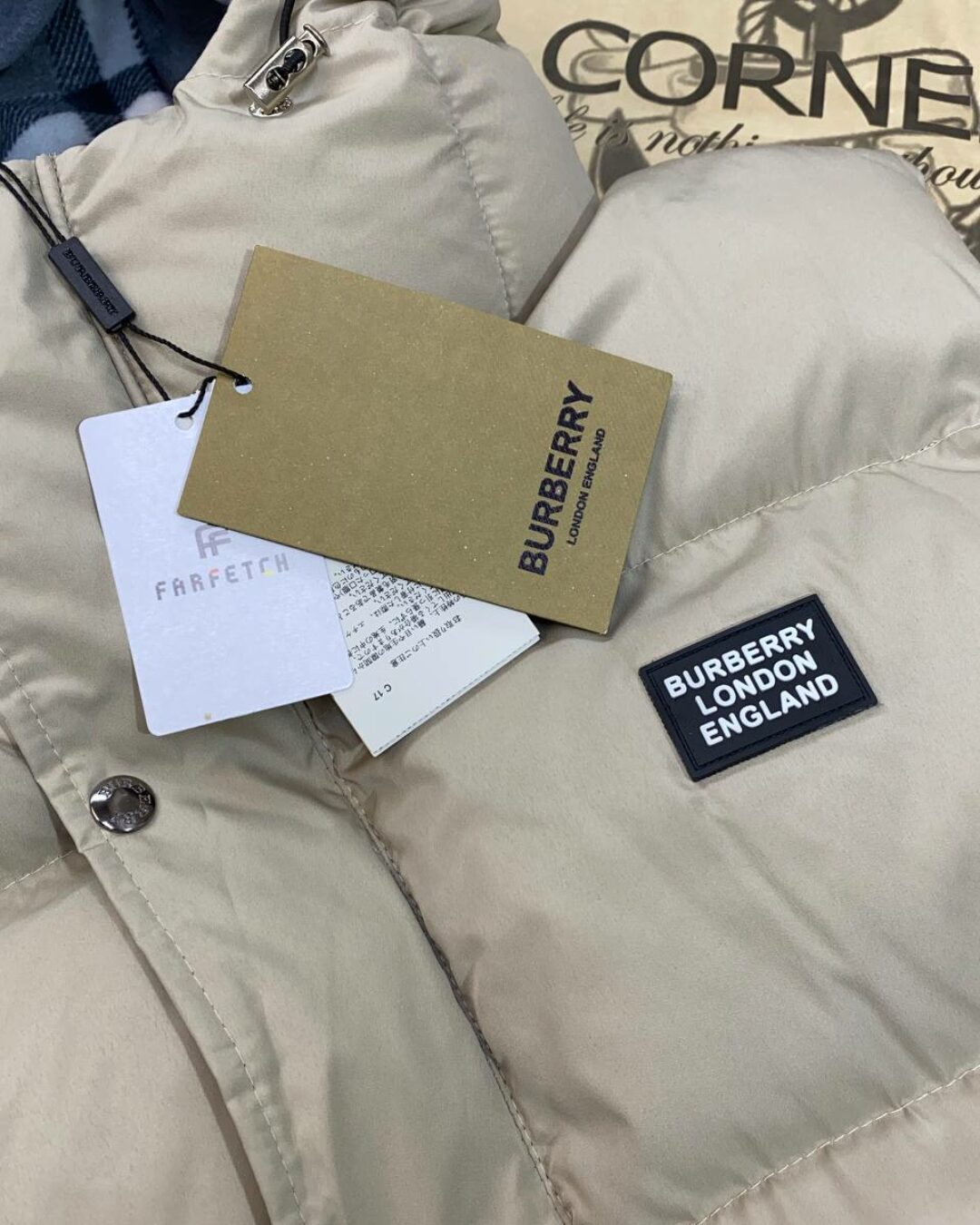 Жилет Burberry — изображение 8