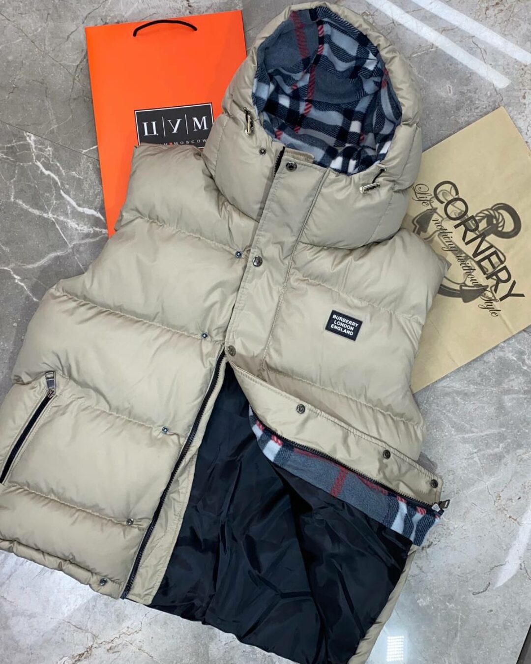 Жилет Burberry — изображение 5