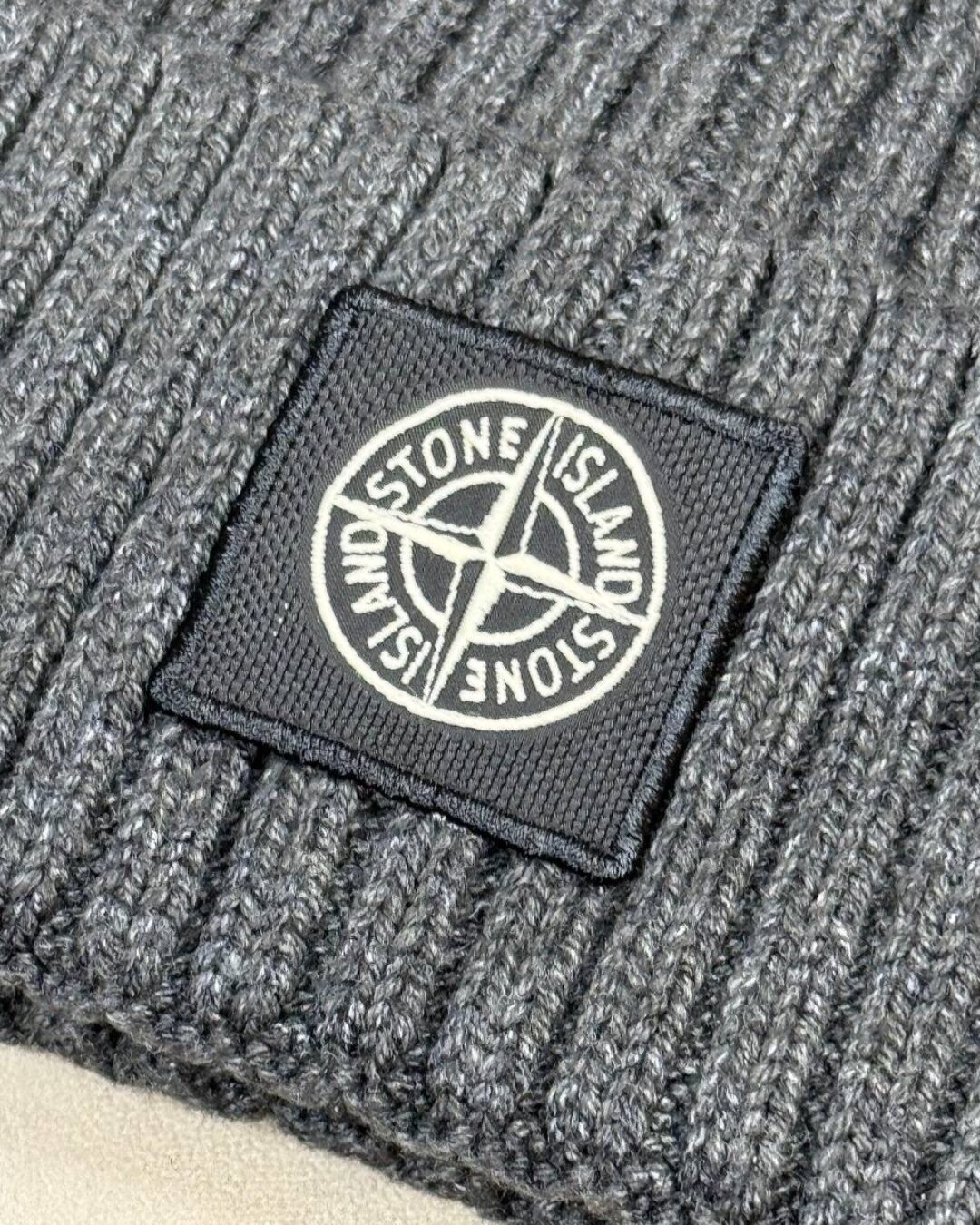 Шапка Stone Island — изображение 2