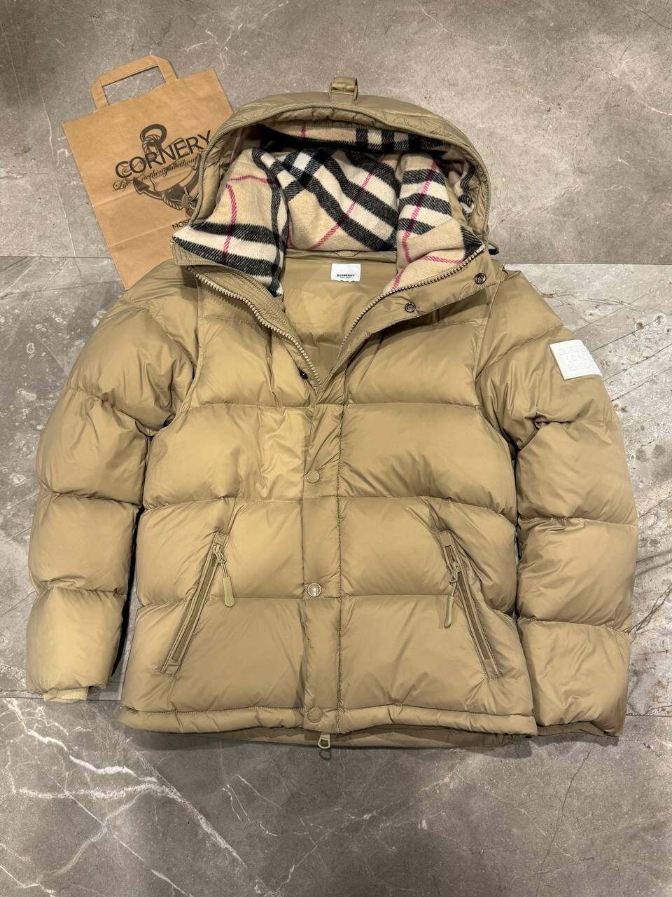 Пуховик Burberry