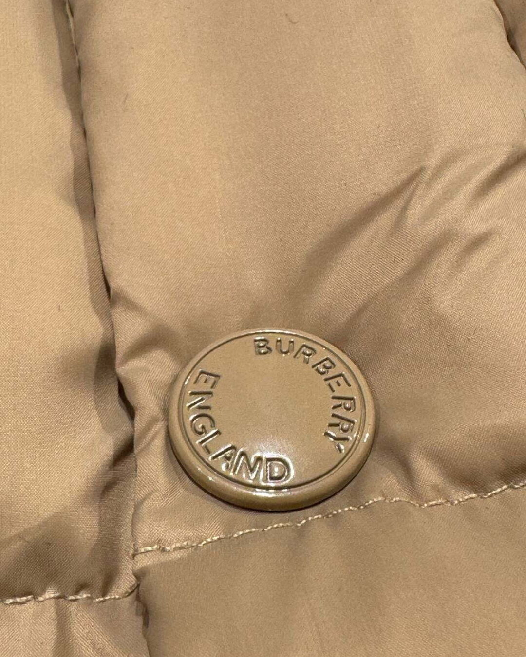 Пуховик Burberry — изображение 4