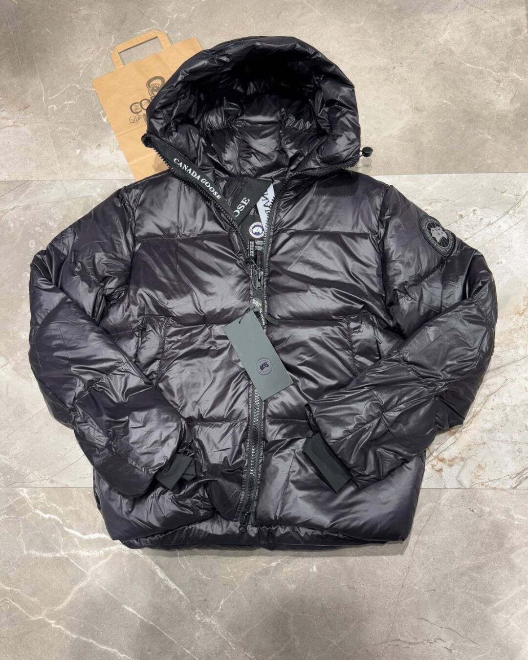 Пуховик Canada Goose — изображение 9