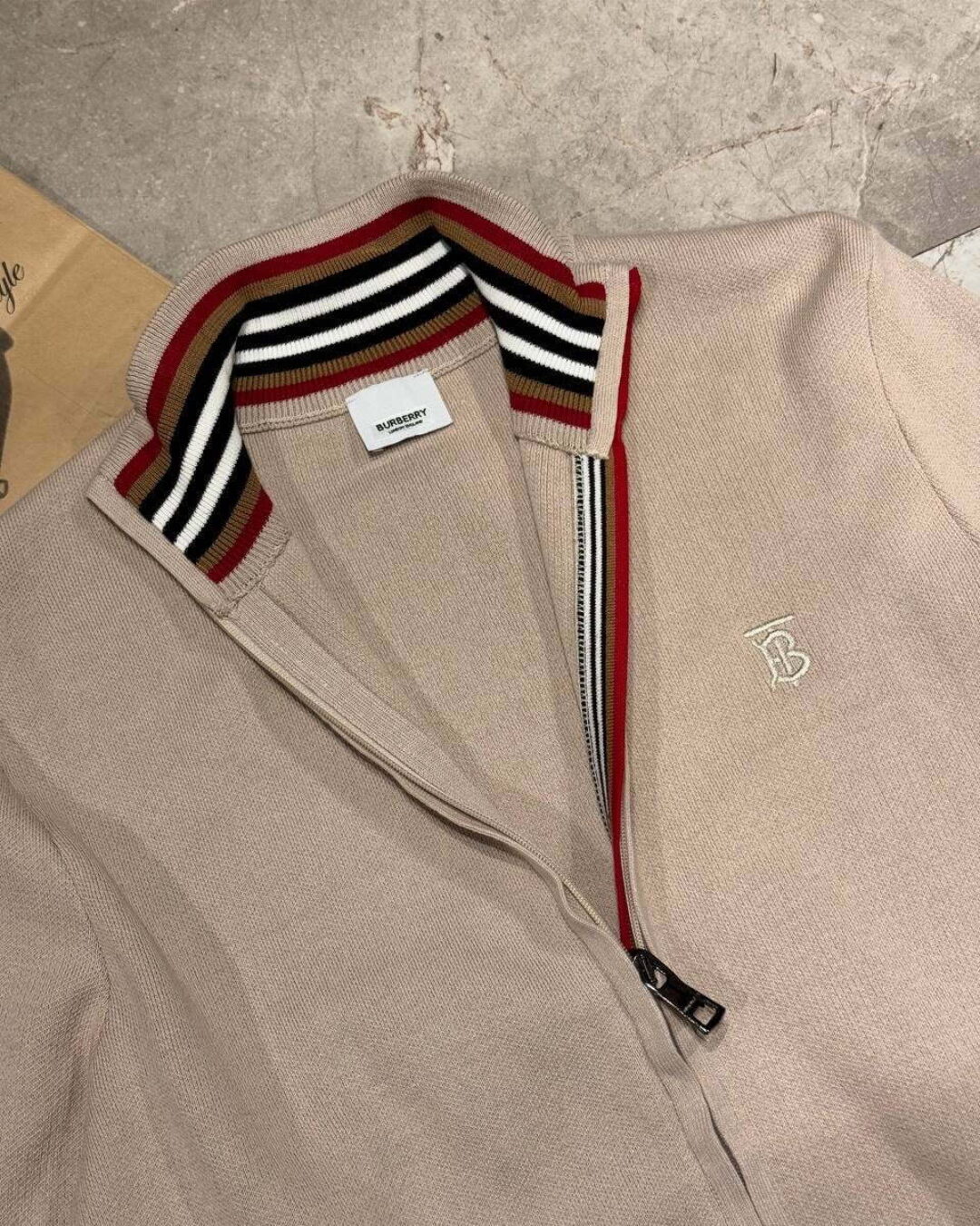 Кофта Burberry — изображение 3