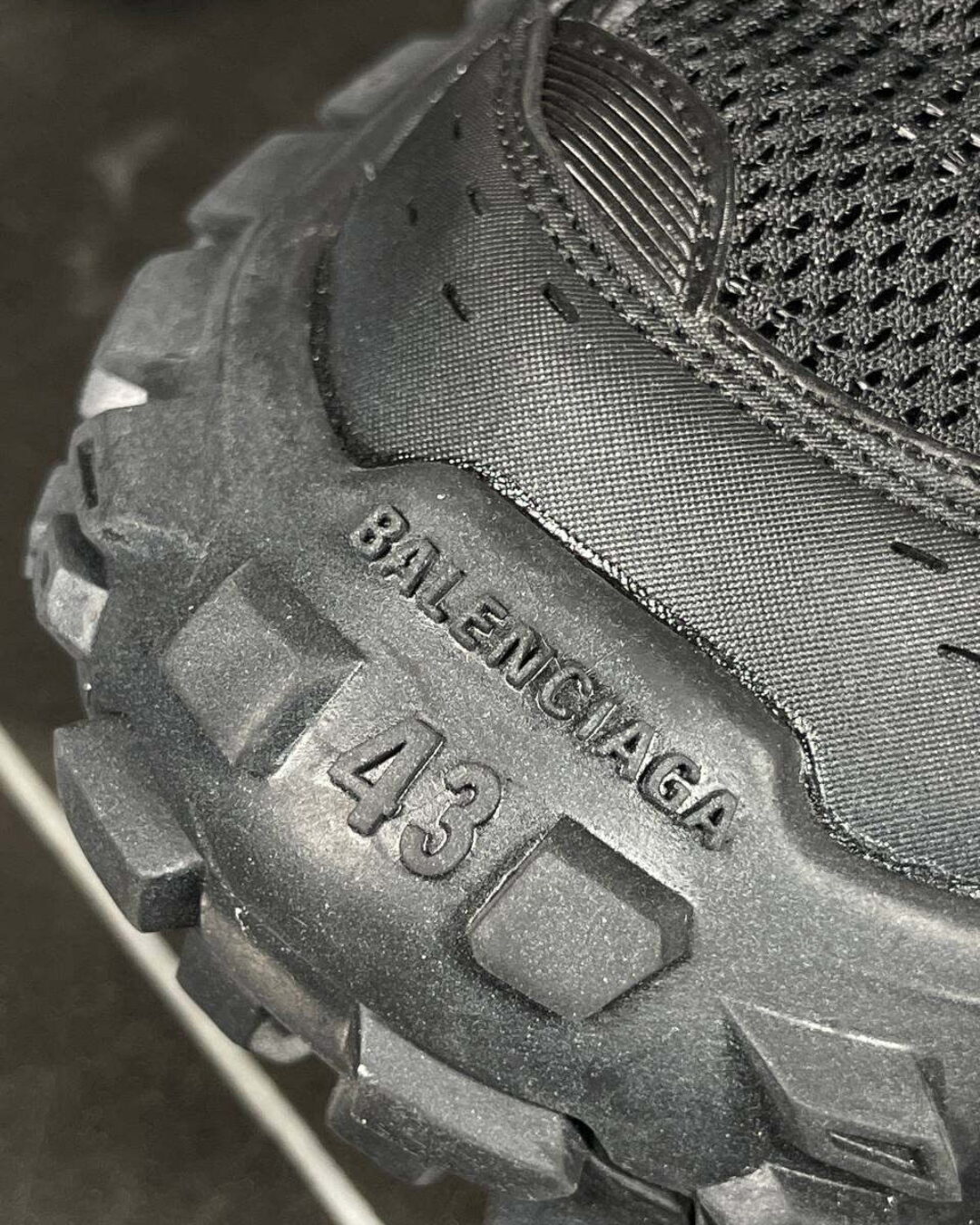 Кроссовки Balenciaga — изображение 4
