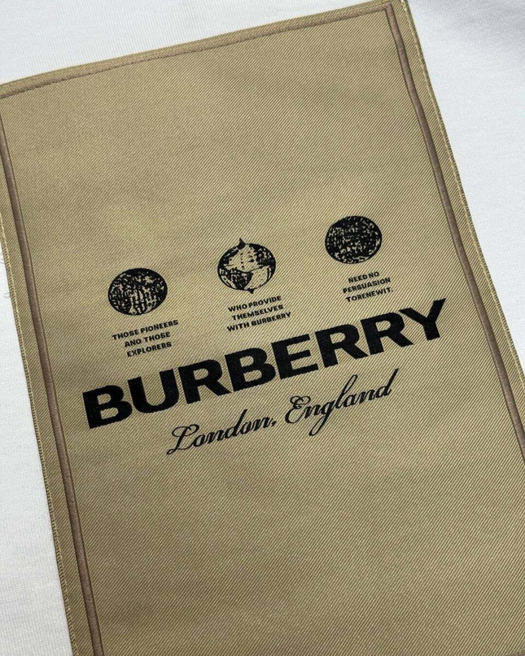 Футболка Burberry — изображение 9