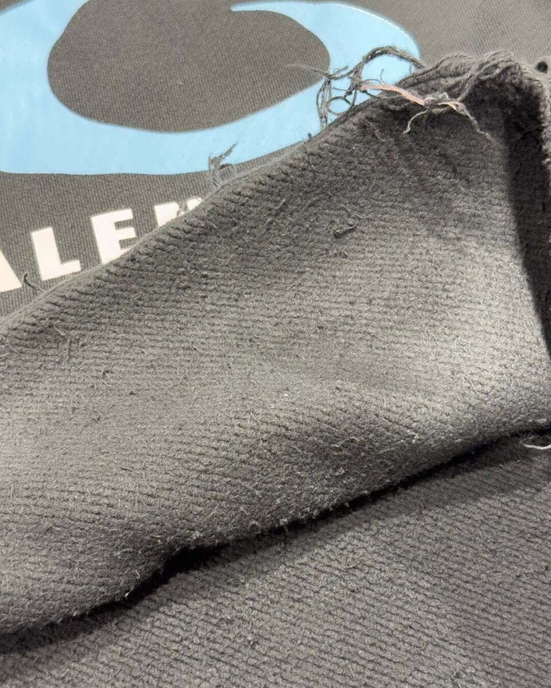 Худи Balenciaga — изображение 5